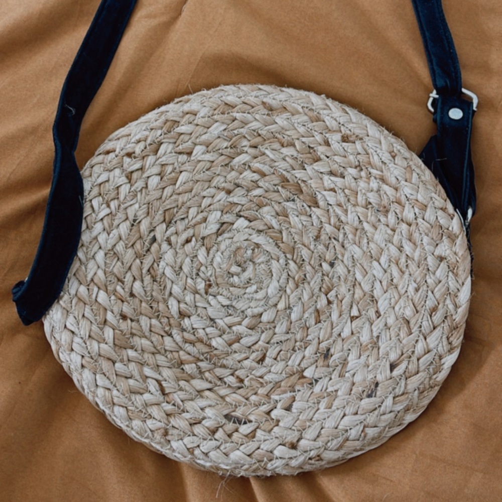 Beach Round Purse